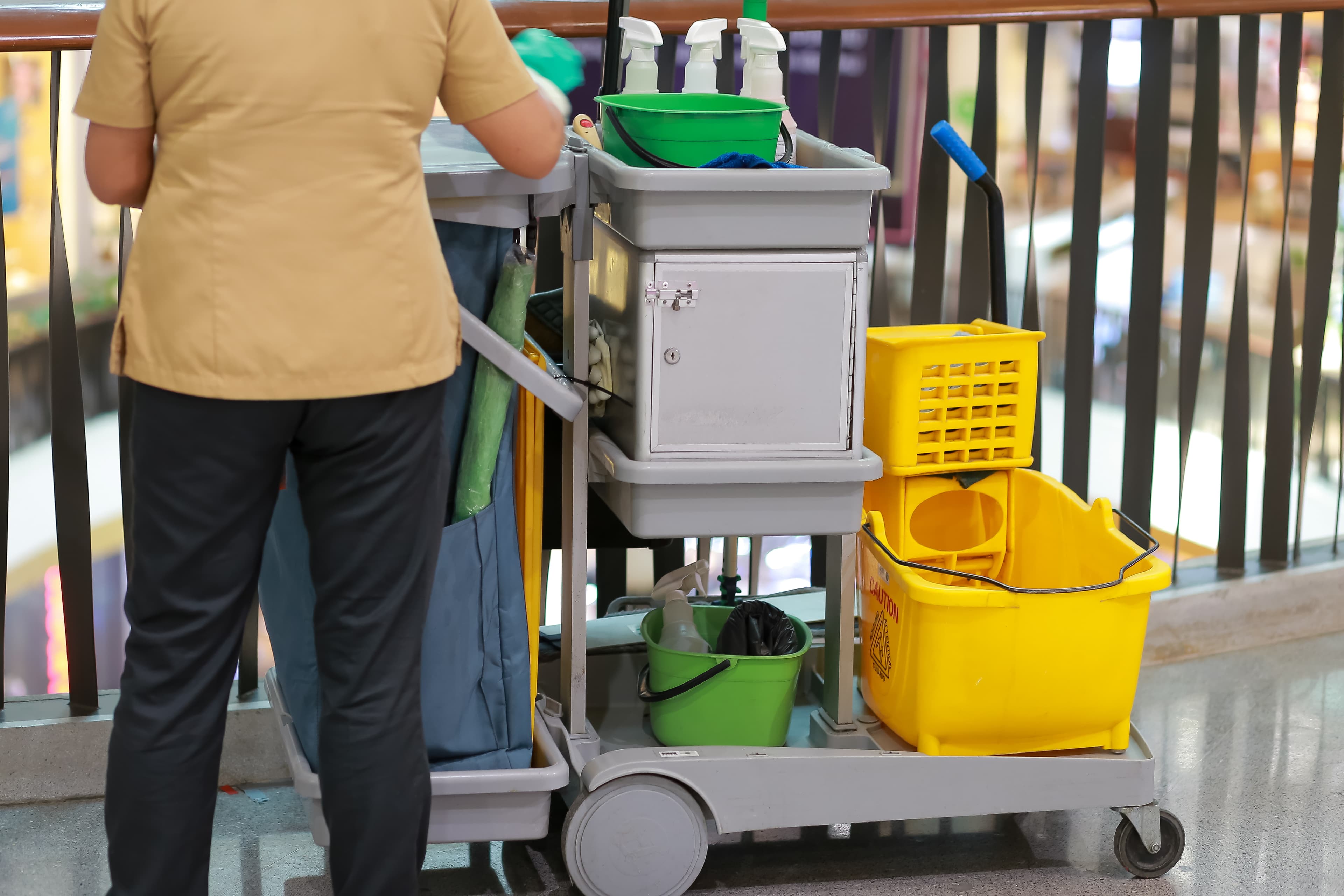 Cleaning service carousel image 4